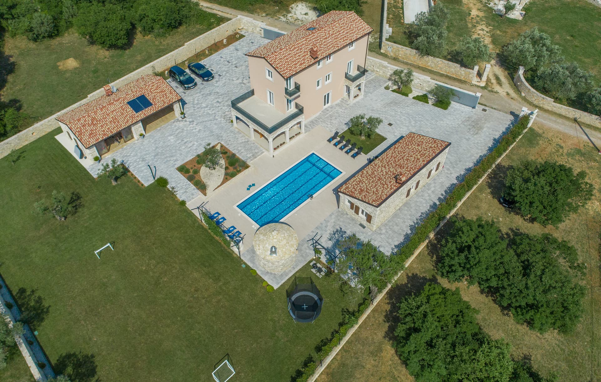 Villa Panorama entrance and exterior